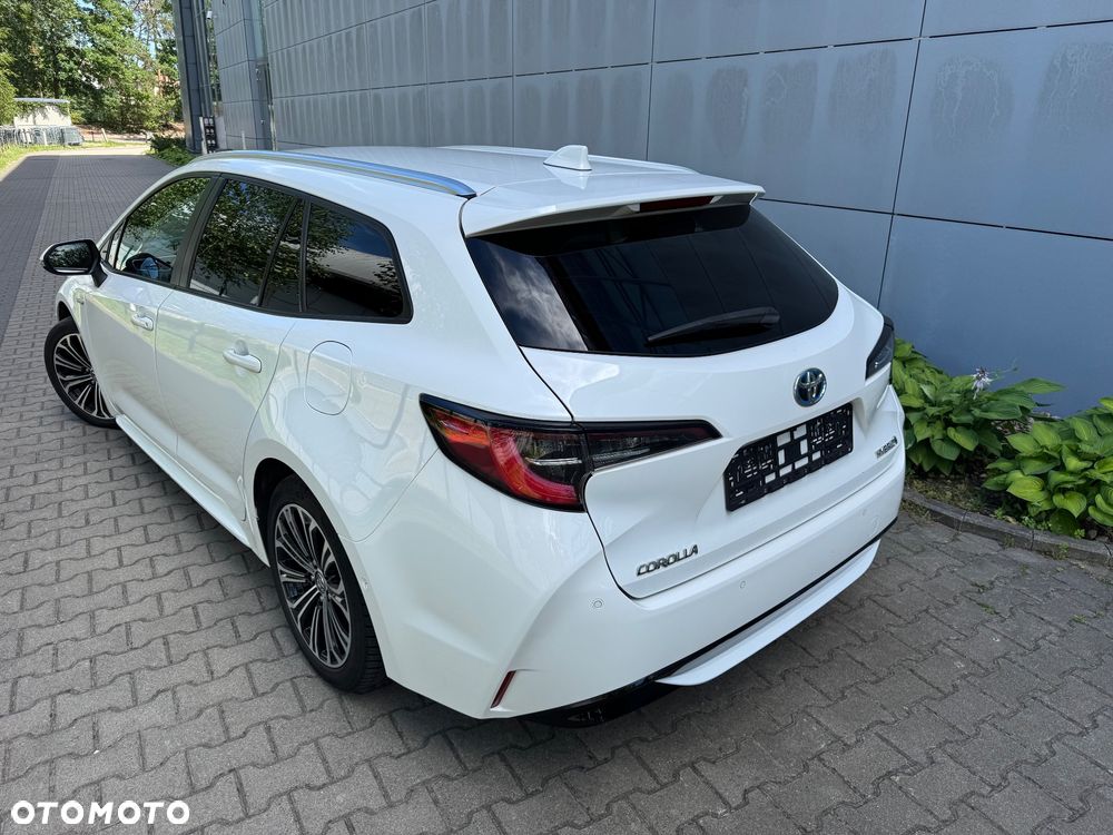 Toyota Corolla 2.0 Black&White - 8