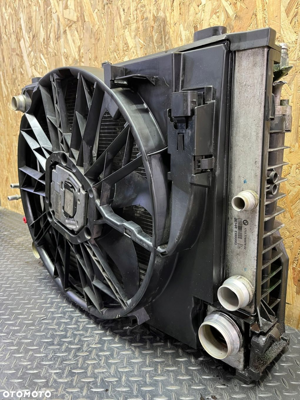 BMW E60 E61 525xd KOMPLET CHŁODNIC WENTYLATOR M57 AUTOMAT OE 7795878 - 10