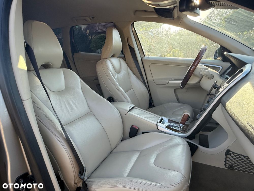Volvo XC 60 - 16