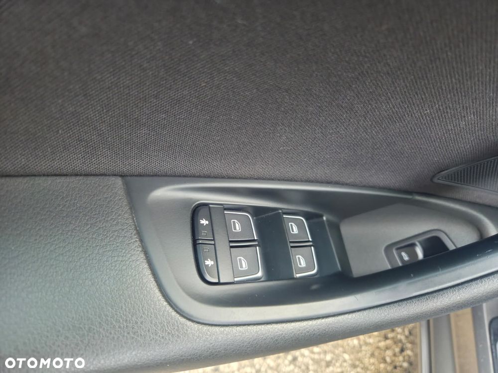 Audi A6 Avant 2.0 TDI Multitronic - 15