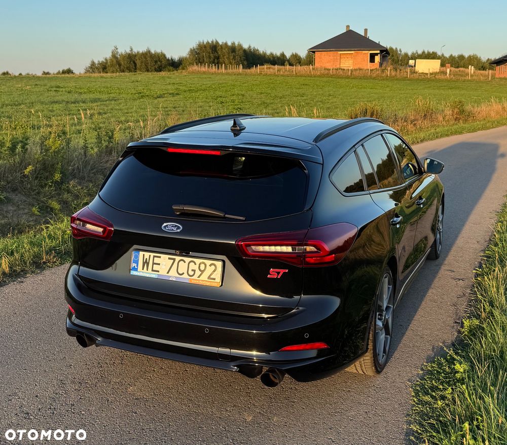 Ford Focus 2.3 EcoBoost ST X - 4