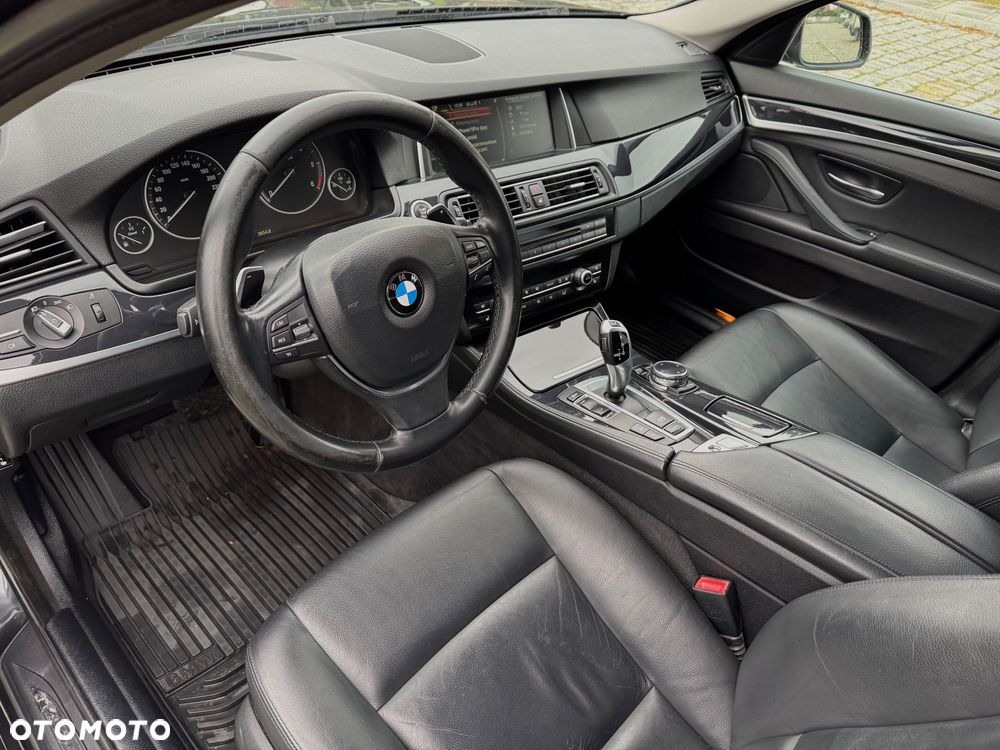 BMW Seria 5 520d Touring Luxury Line - 20