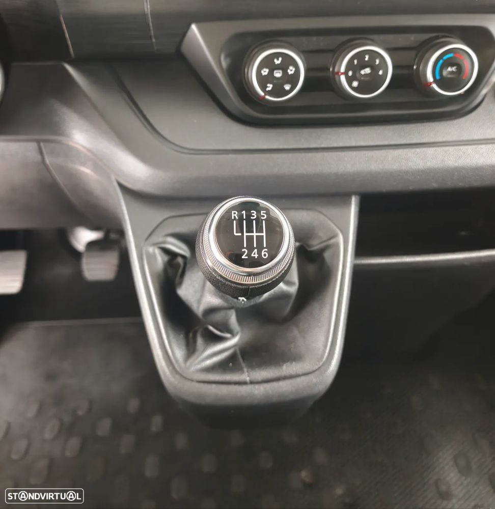 Renault Trafic 2.0 Blue dCi L1 Equilibre - 9
