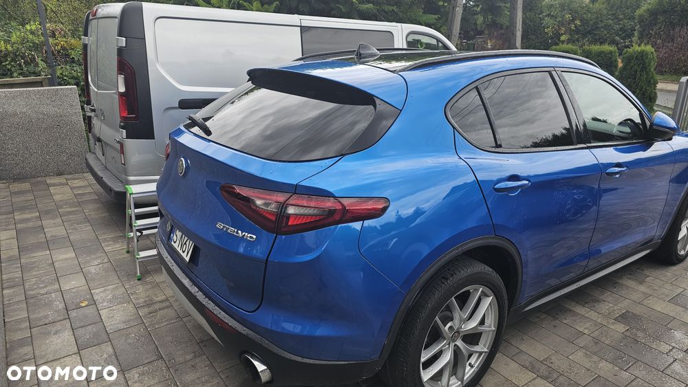 Alfa Romeo Stelvio - 4