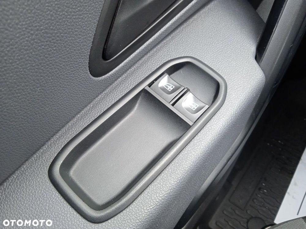 Dacia Duster 1.6 SCe Access - 17