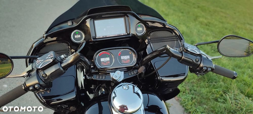 Harley-Davidson Touring Road Glide - 18