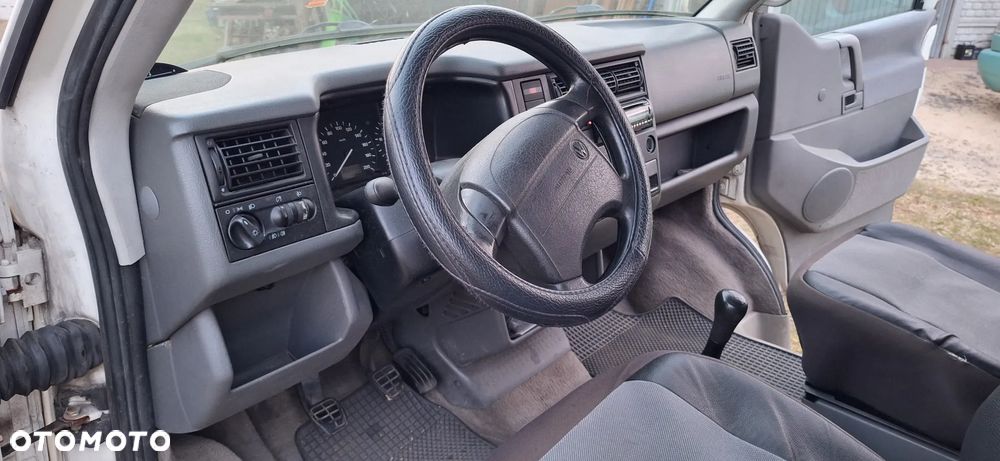 Volkswagen Multivan Standard - 4