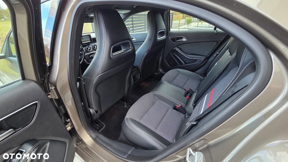 Mercedes-Benz Klasa A 180 (BlueEFFICIENCY) Style - 6