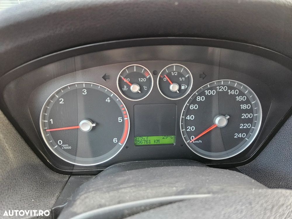 Ford Focus 1.6 TDCi Trend - 8