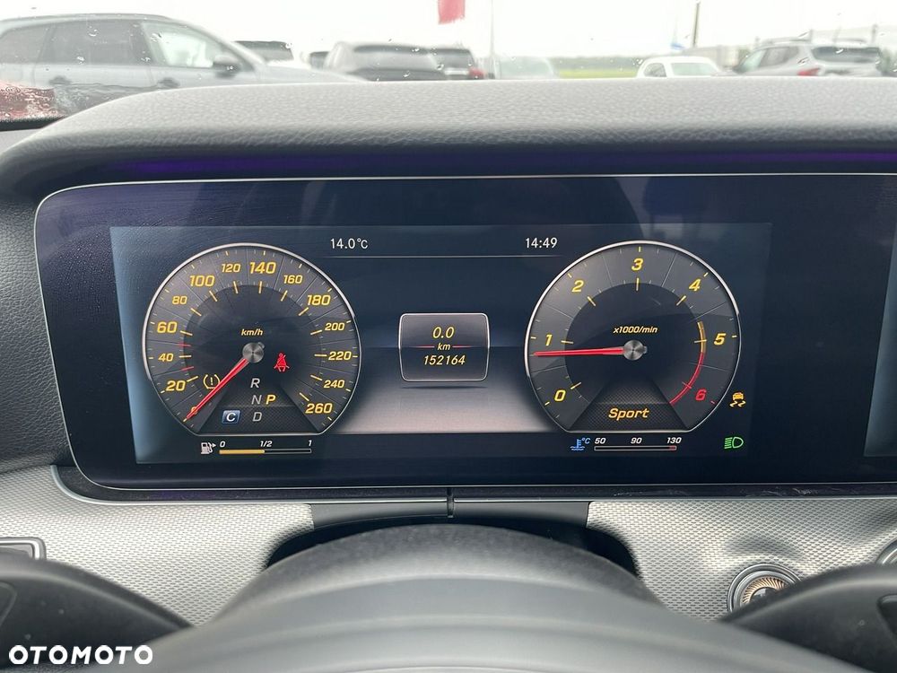 Mercedes-Benz Klasa E 220 d Avantgarde - 8
