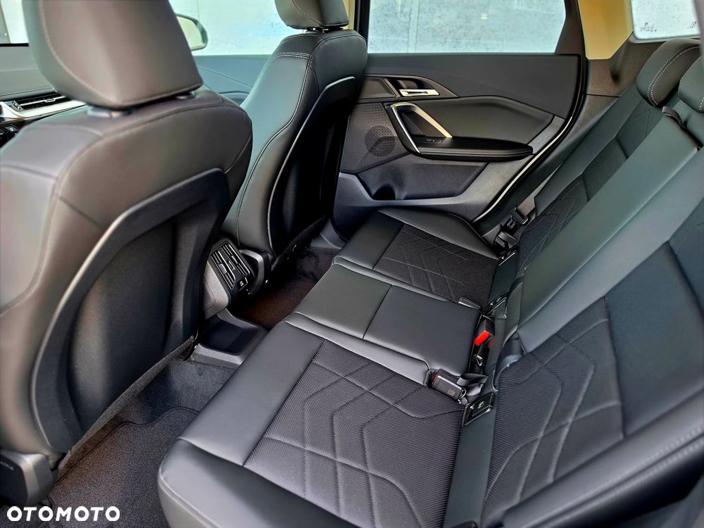BMW X1 sDrive20i mHEV xLine - 33