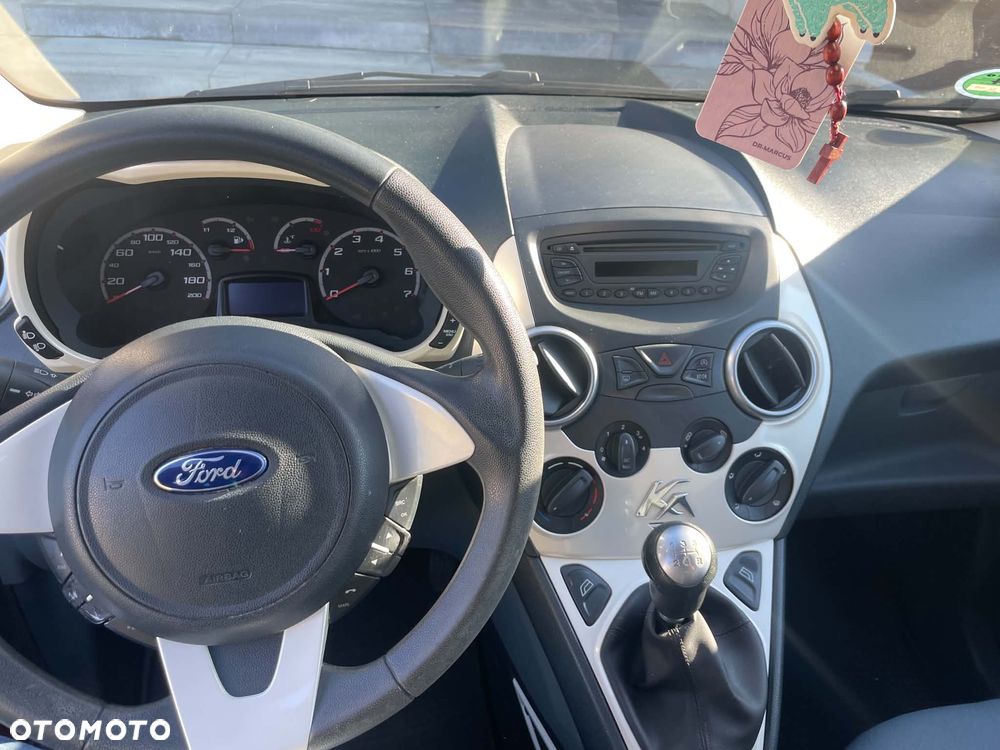 Ford KA - 8