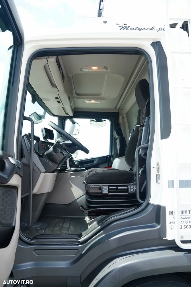 Scania P 320 / FRIGORIFER / 6X2 / CAMION SOLO 9 M / TRANSPORT SUPRA 1250 MT / MULTIMEMBRU / 3000 KG RIDICARE / AXĂ RIDICATĂ / AUTOMATĂ / EURO 6 - 24