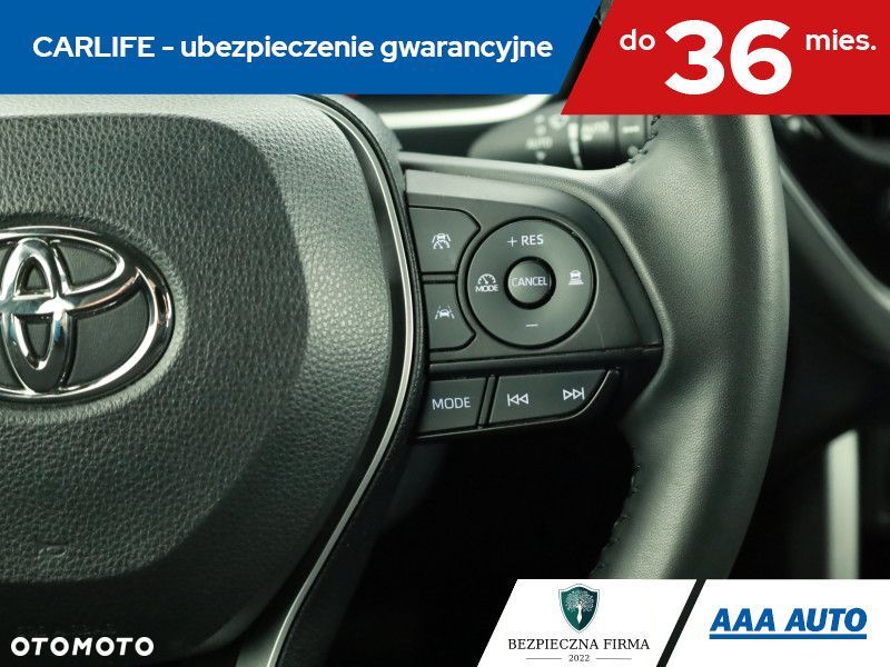 Toyota Corolla Cross - 18