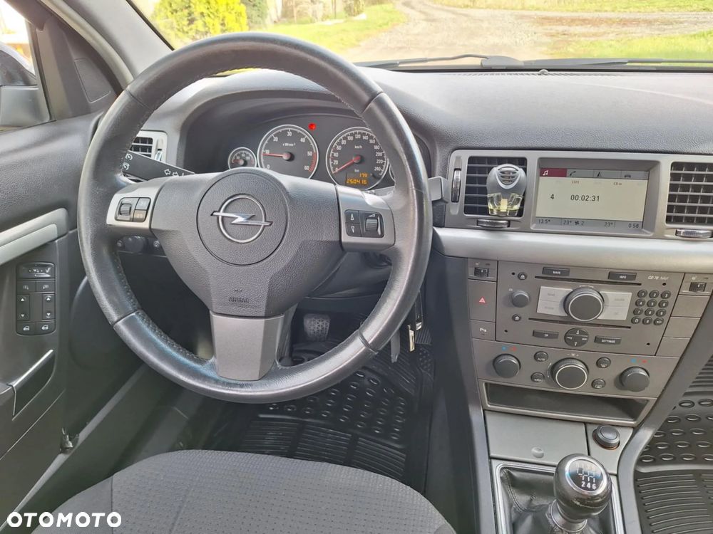 Opel Vectra 1.9 CDTI Cosmo - 4