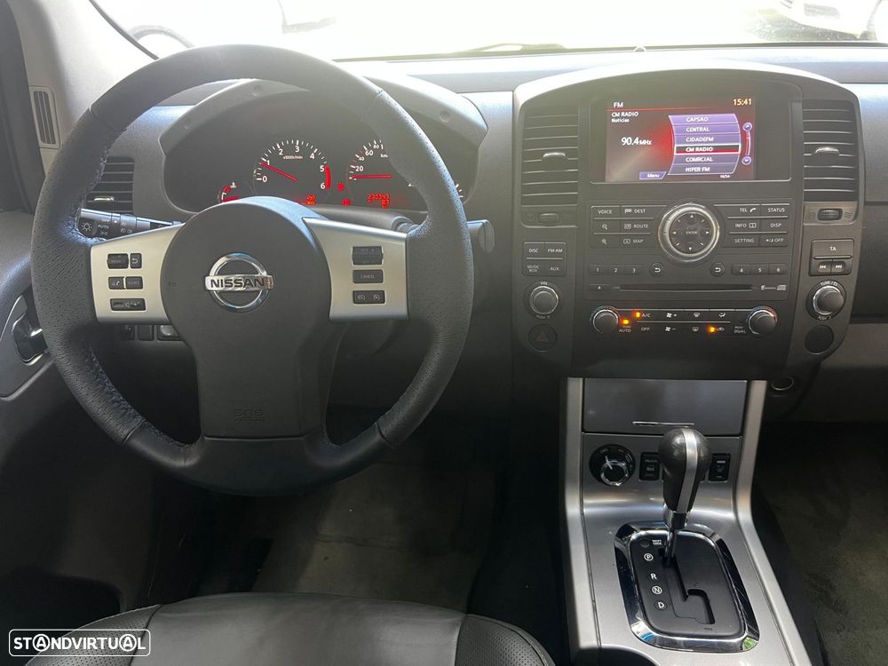 Nissan Navara 3.0 dCi V6 CD LE AT 4WD - 21