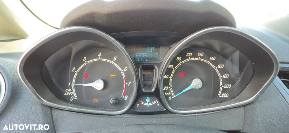 Ford Fiesta 1.0 EcoBoost Start-Stop Titanium - 8
