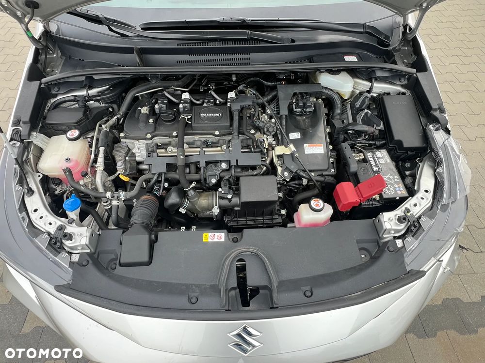 Suzuki Swace 1.8 Hybrid Premium Plus CVT - 40