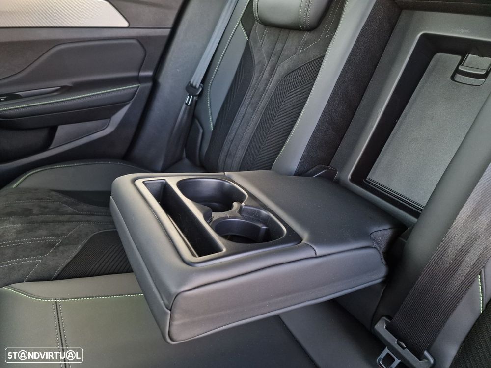 Peugeot 408 Plug-In Hybrid 225 e-EAT8 GT - 17