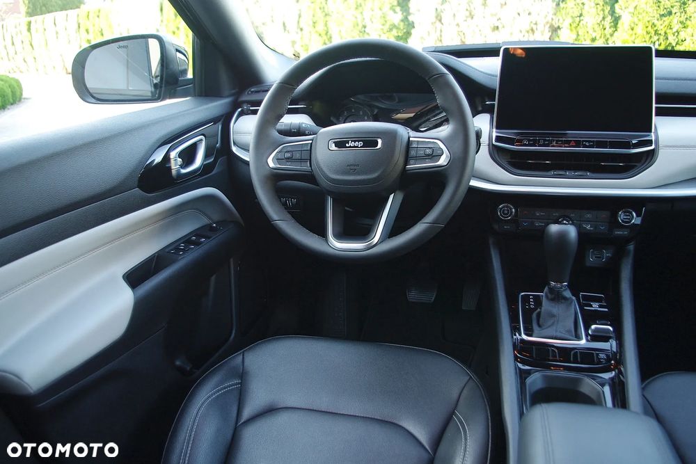 Jeep Compass - 14