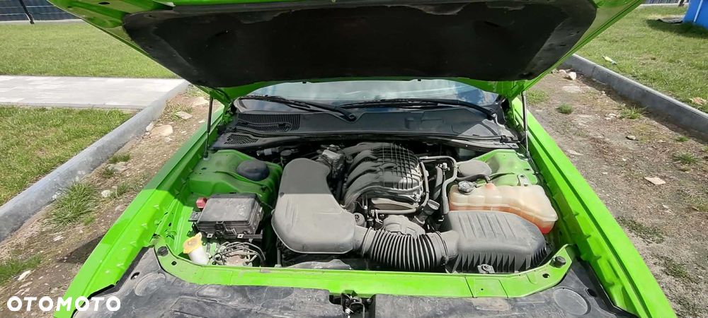 Dodge Challenger - 5