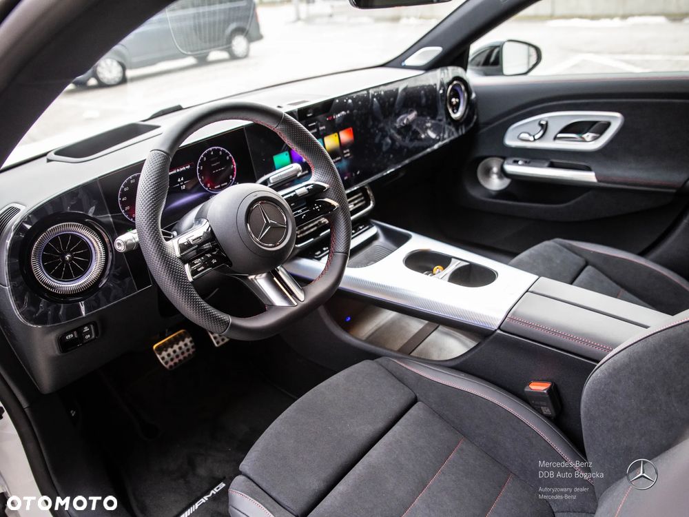 Mercedes-Benz CLA 220 mHEV 4-Matic 8G-DCT - 7