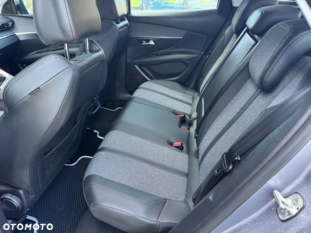 Peugeot 3008 1.5 BlueHDi Allure S&S EAT8 - 16