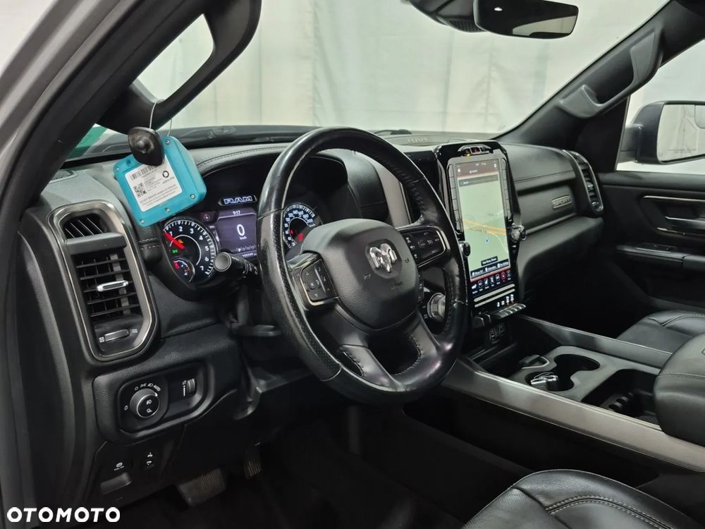 RAM 1500 - 10