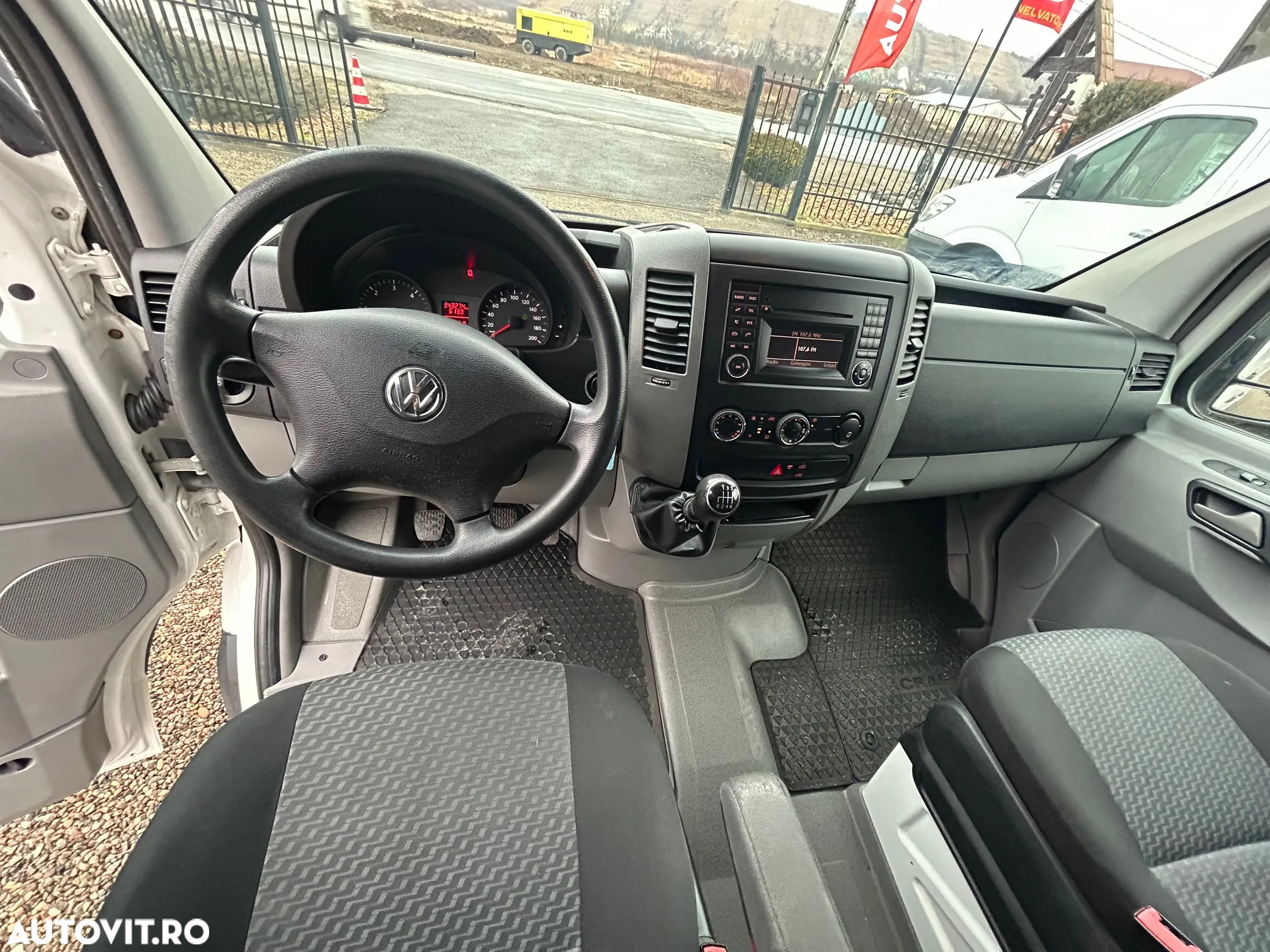 Volkswagen Crafter - 10