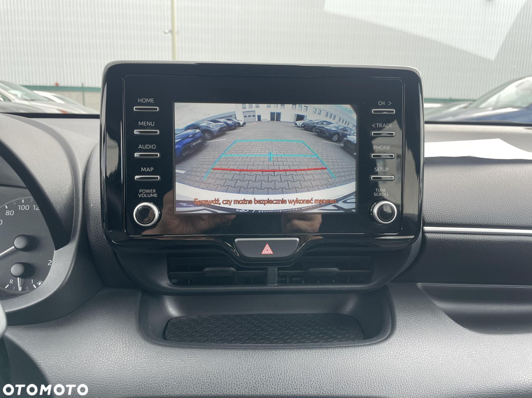 Toyota Yaris - 18