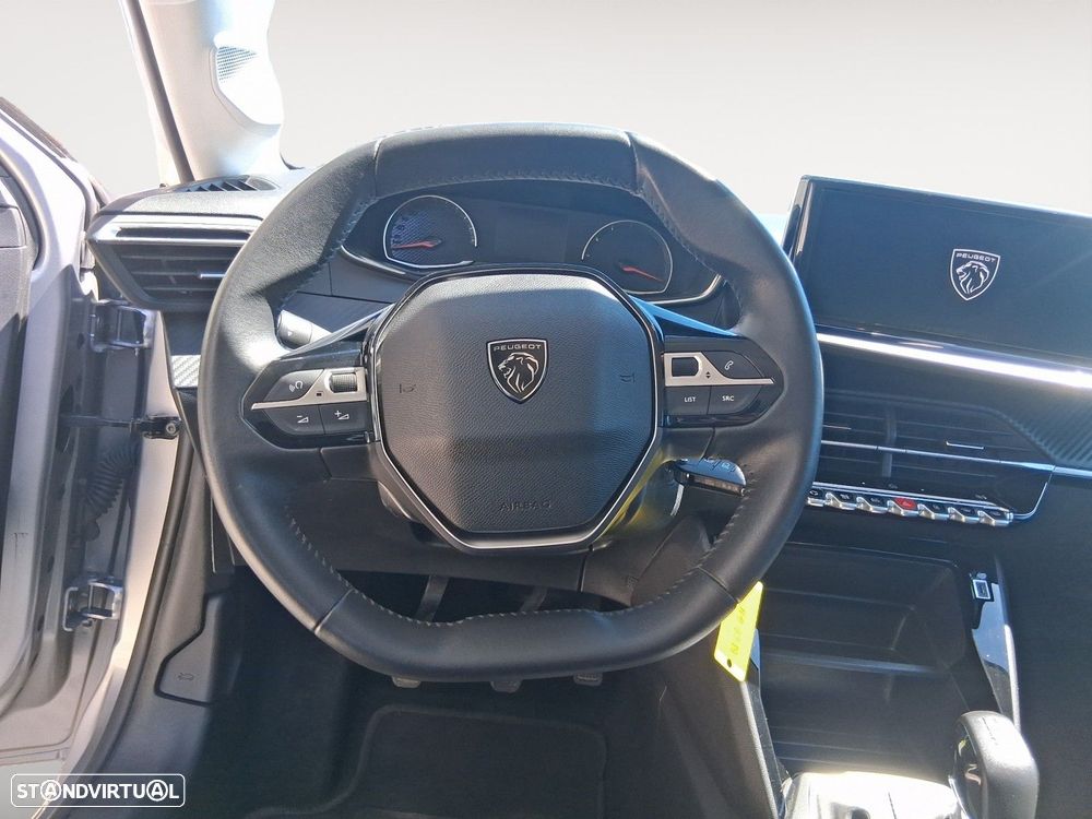 Peugeot 208 1.2 PureTech Active - 12