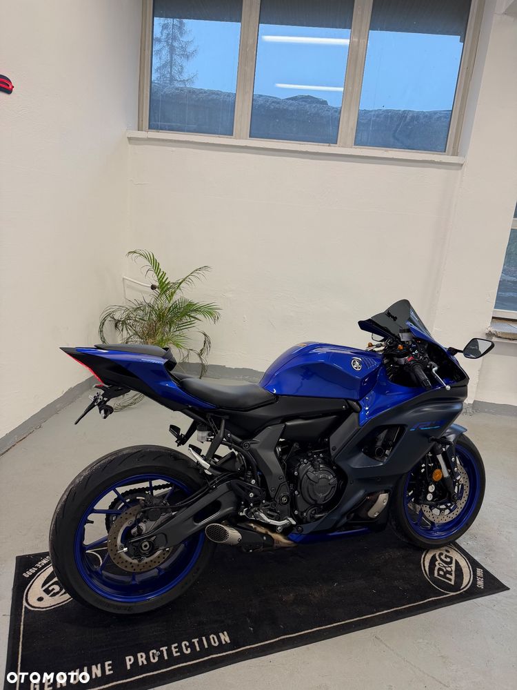 Yamaha R7 - 7