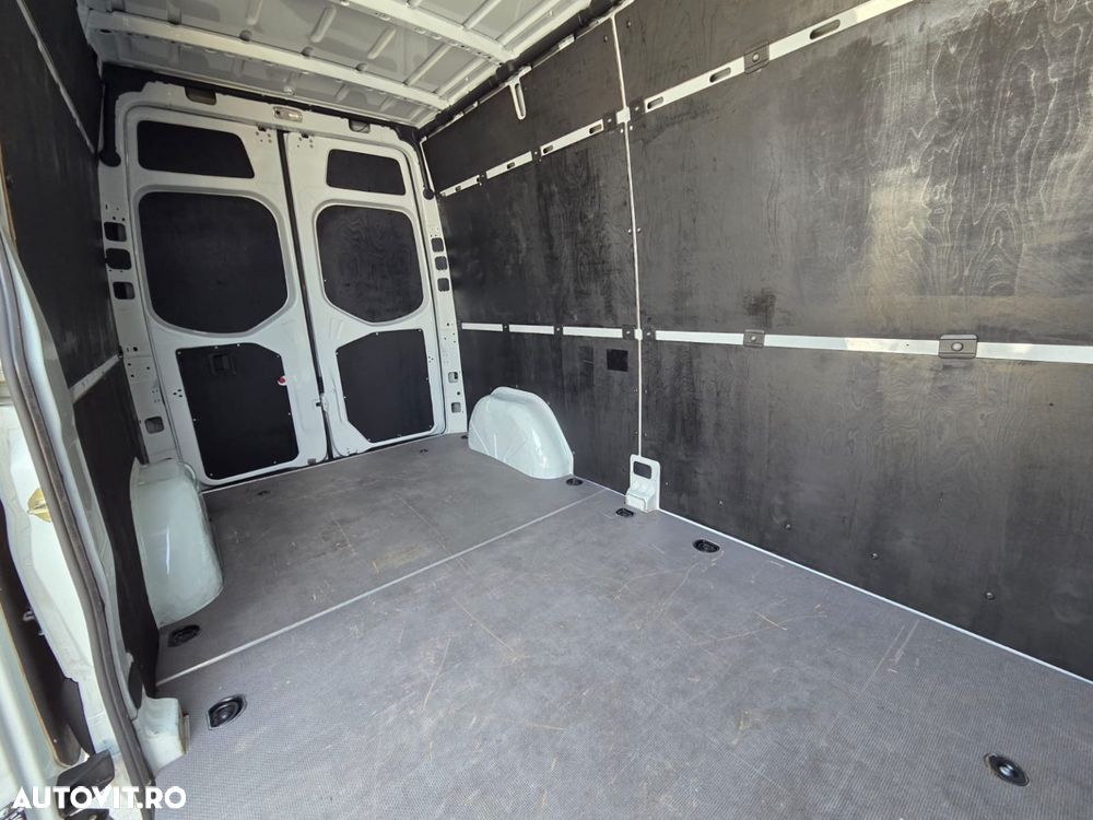 Mercedes-Benz New Sprinter L3H2 - 19