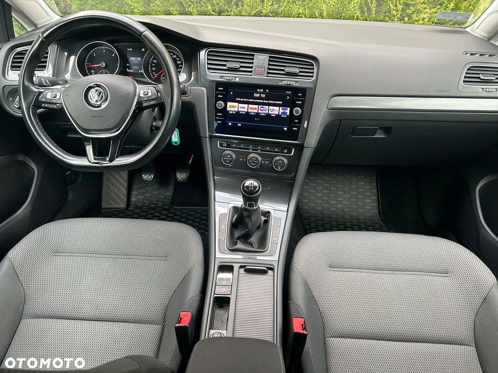Volkswagen Golf 1.6 TDI BMT Comfortline - 24