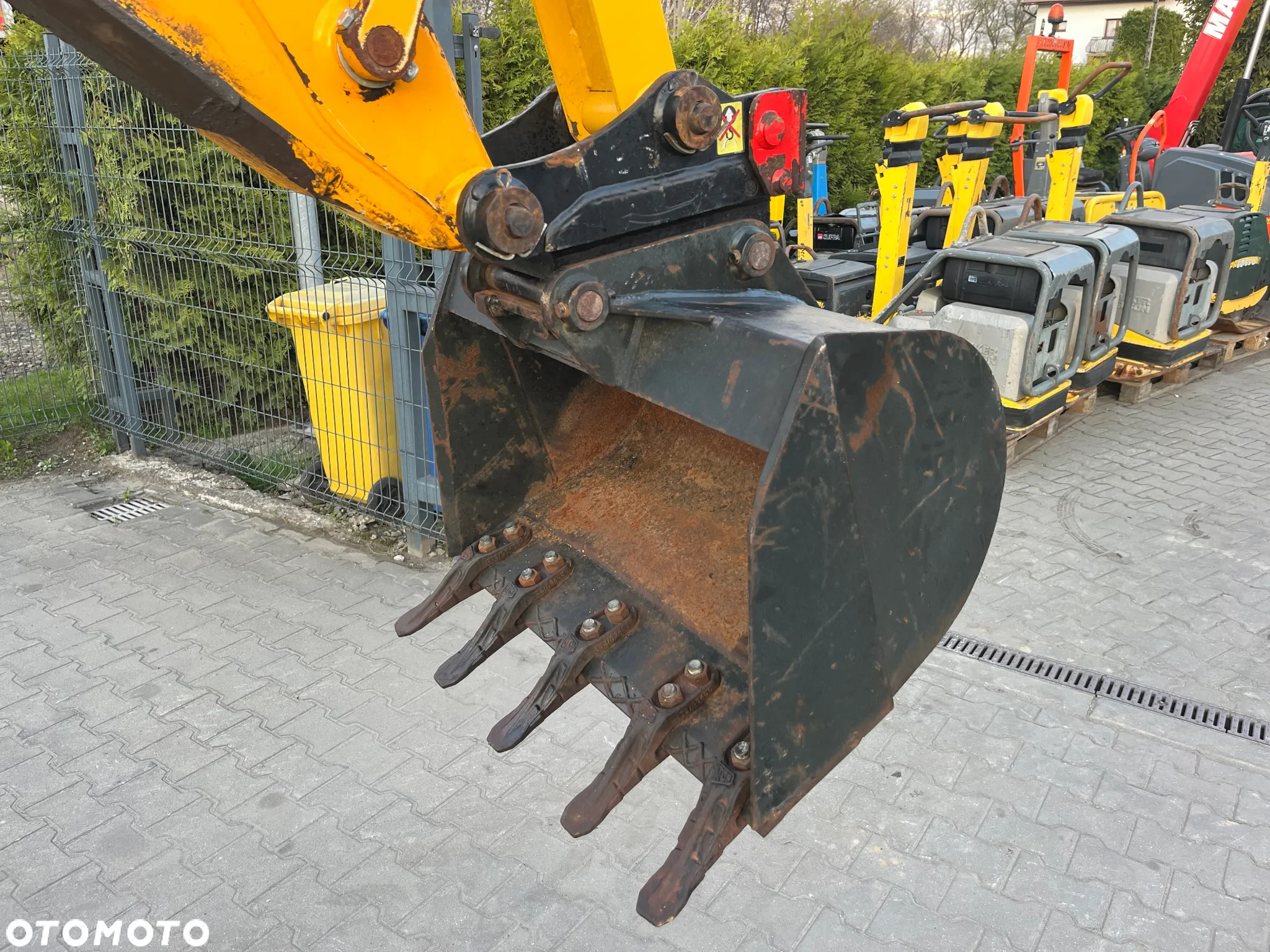 JCB 2CX - 15