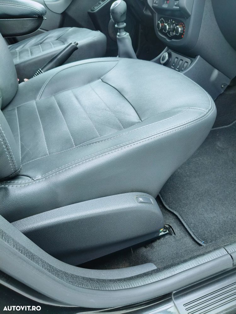 Dacia Duster dCi 110 FAP 4x4 Prestige - 10