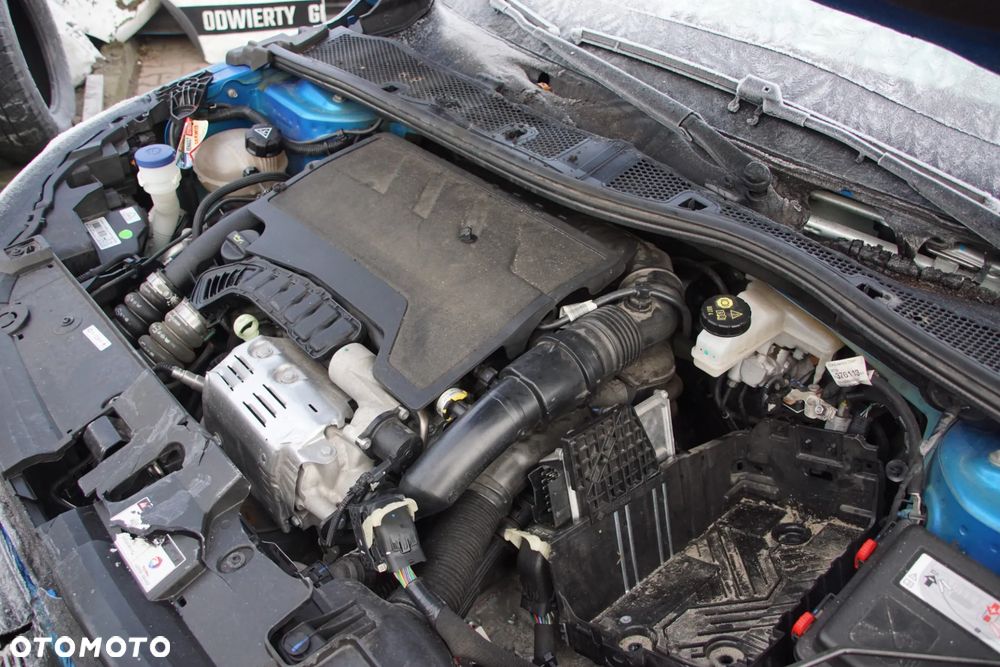 Auto na części - Peugeot 208 II GT Line 1.2 PureTech 101 KM HN05 9830759380 ESM 2020R Silnik Skrzynia Drzwi Szyba Klapa Zderzak Lampa Klamka Deska Kokpit Sterownik Moduł Czujnik Licznik Wyświetlacz Kierownica Panel - 17