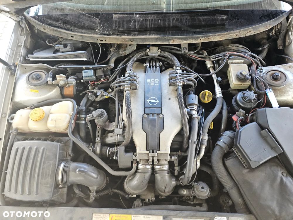Opel Omega 3.0 Executive - 2