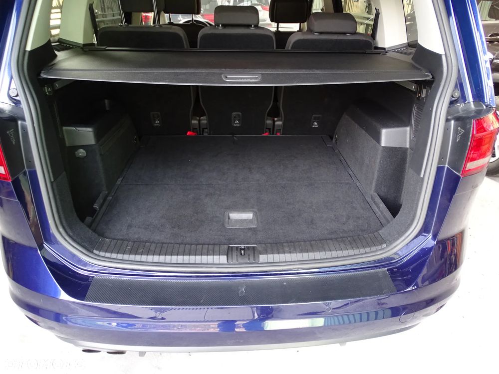 Volkswagen Touran 1.4 TSI BMT Comfortline DSG - 24