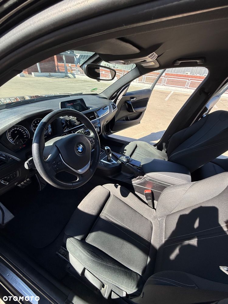 BMW Seria 1 120i GPF Sport Line Shadow - 16