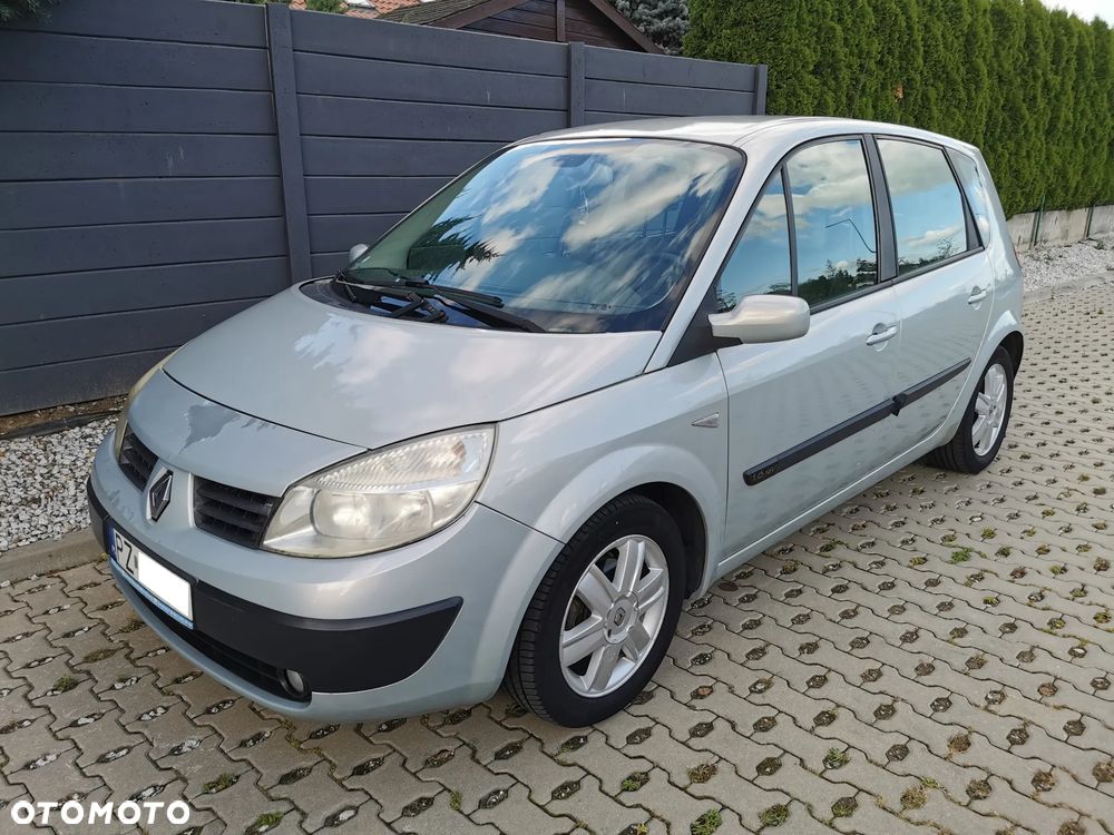 Renault Scenic 1.6 16V Confort Privilege - 23