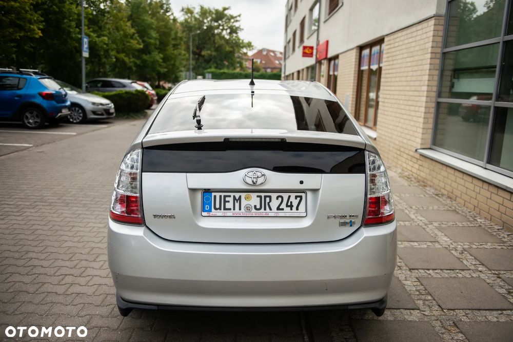 Toyota Prius 1.5 VVT-i Prestige - 5