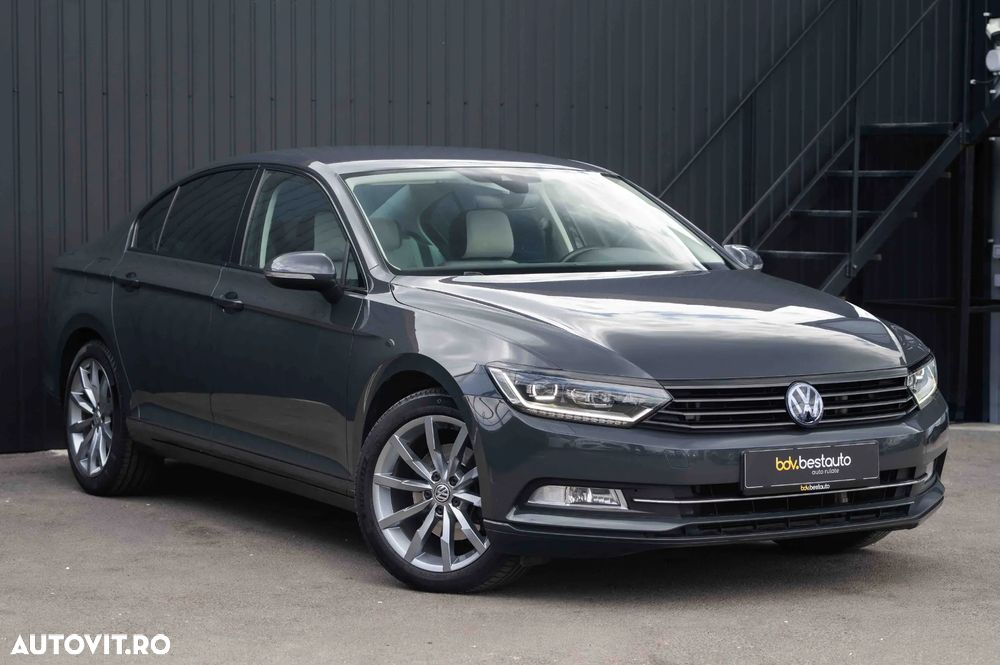 Volkswagen Passat 2.0 TDI DSG Highline - 17