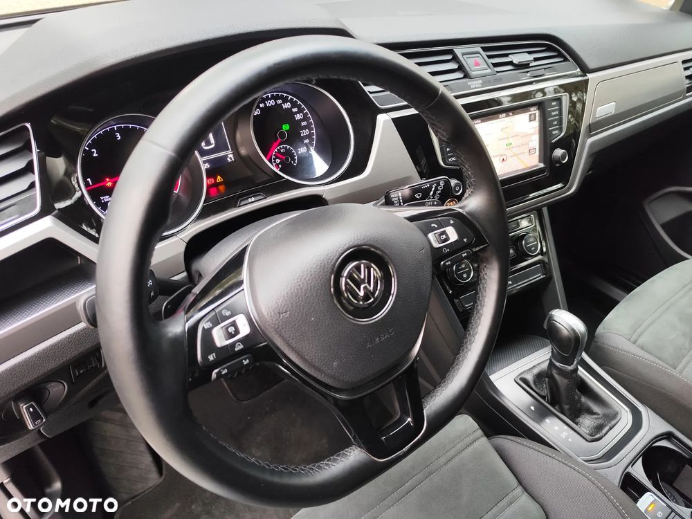 Volkswagen Touran 2.0 TDI SCR DSG Highline - 37