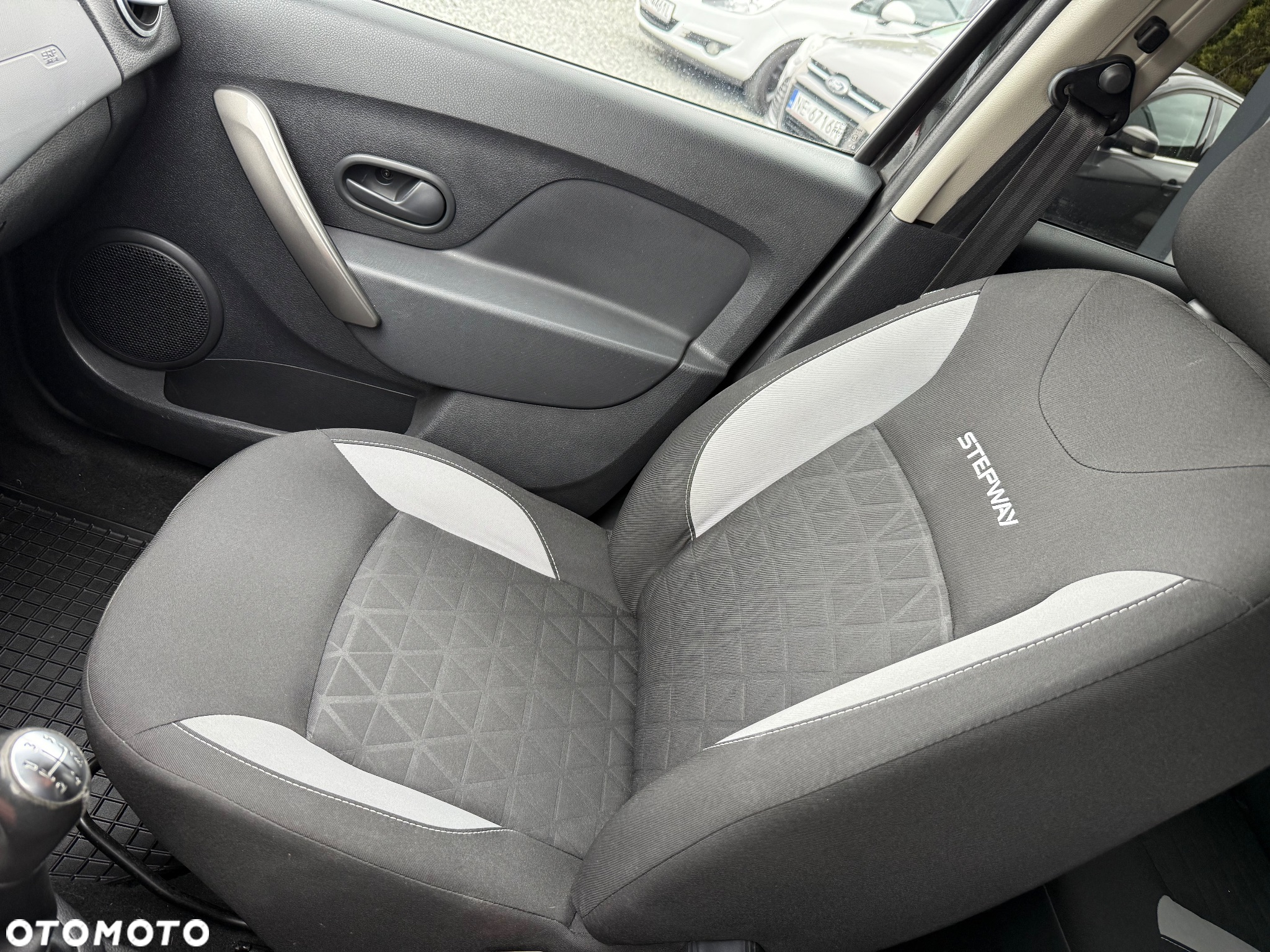 Dacia Sandero 0.9 TCe SL Celebration - 9