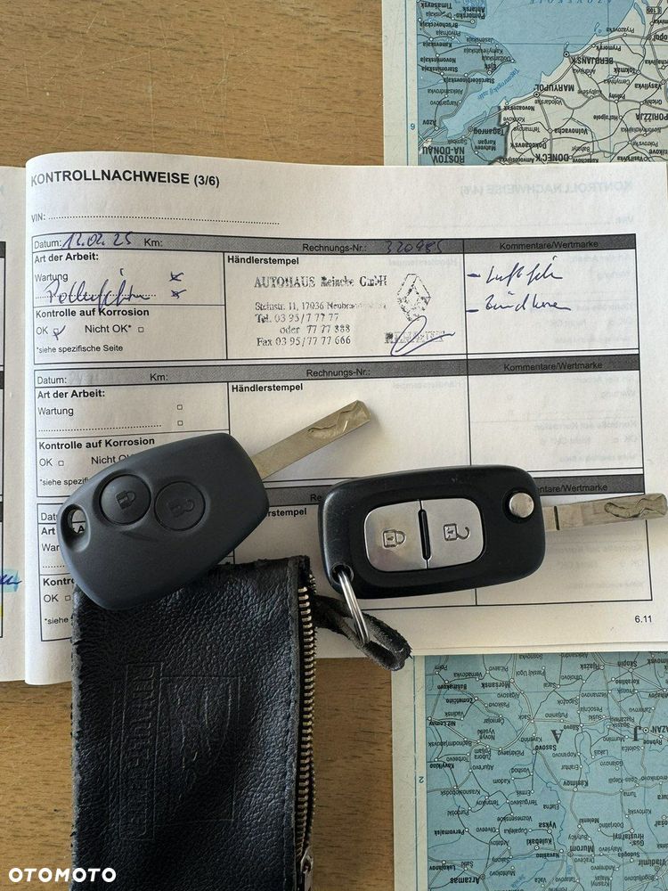 Renault Clio - 12