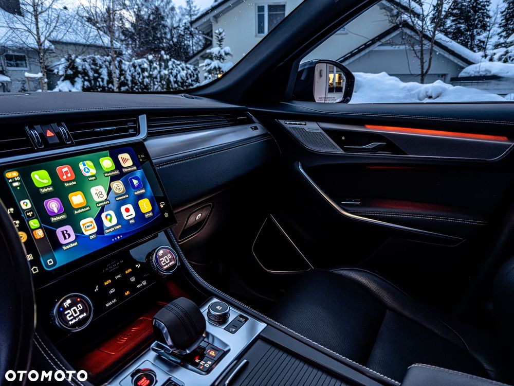 Jaguar F-Pace P400 AWD R-Dynamic S - 25
