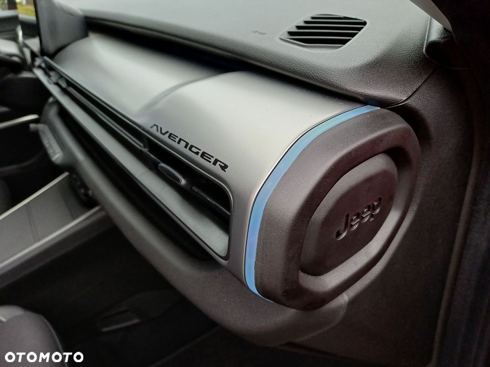 Jeep Avenger 54kWh Altitude - 29
