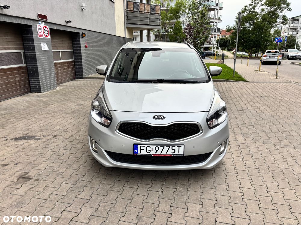 Kia Carens 1.7 CRDi M 7os - 7