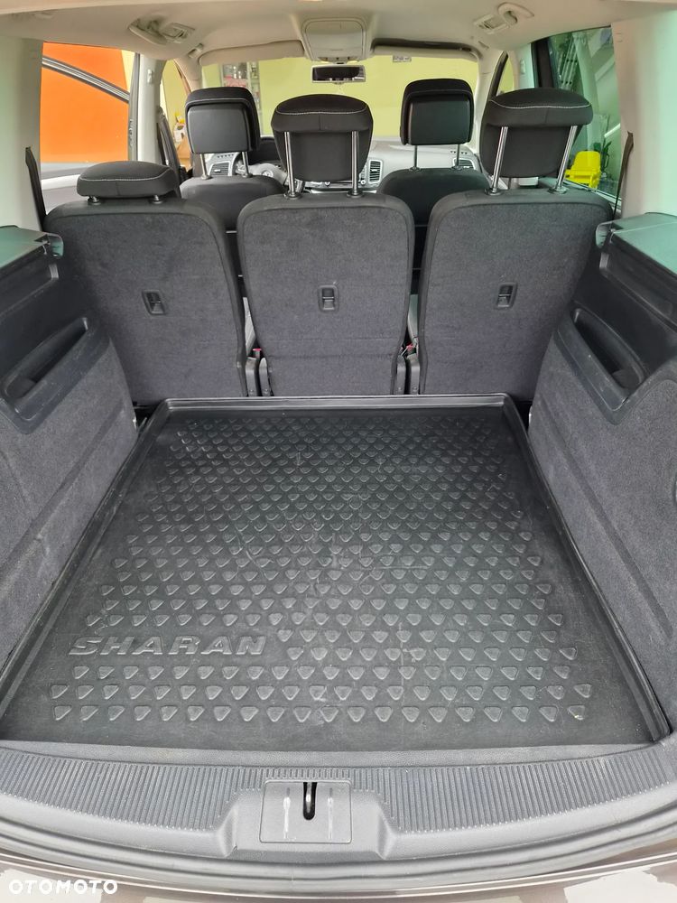 Volkswagen Sharan 2.0 TDI Comfortline DSG - 8